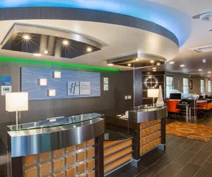 Photo 4 - Holiday Inn Express Mountain View - S Palo Alto, an IHG Hotel