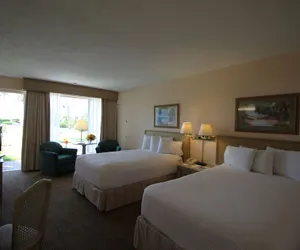 Photo 3 - Sandcastle Resort at Lido Beach