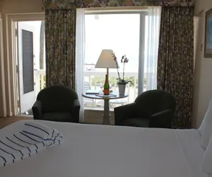 Photo 4 - Sandcastle Resort at Lido Beach
