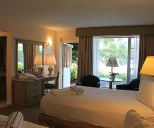 Photo 5 - Sandcastle Resort at Lido Beach