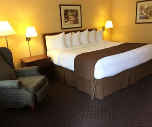 Photo 5 - Best Western Lakewood