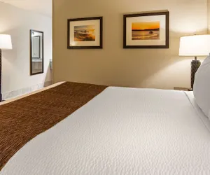 Photo 4 - Best Western Lakewood