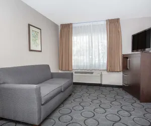 Photo 5 - Baymont by Wyndham San Diego Downtown