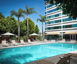Photo 2 - Sheraton Ontario Airport Hotel