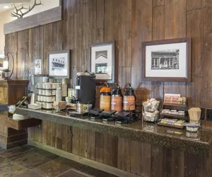 Photo 4 - Best Western Plus Truckee-Tahoe Hotel