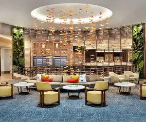 Photo 2 - DoubleTree by Hilton Chicago - Magnificent Mile