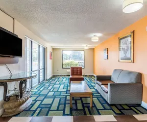 Photo 4 - Motel 6 Kenly, NC