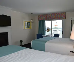Photo 3 - Breakers Resort & Beach Bar