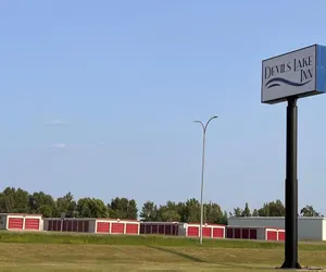 Photo 2 - Devils Lake Inn By OYO Near Devils Lake Regional Airport