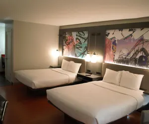 Photo 3 - Best Western Plus Dragon Gate Inn