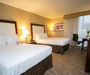 Photo 3 - Pittsburgh Plaza Hotel