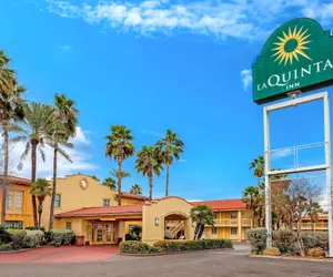 Photo 2 - La Quinta Inn by Wyndham Laredo I-35