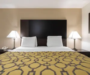 Photo 4 - Baymont by Wyndham Tallahassee