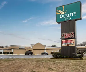 Photo 2 - Quality Inn Elizabeth City near University