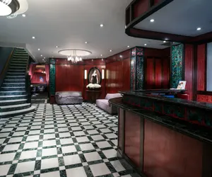 Photo 3 - Washington Square Hotel