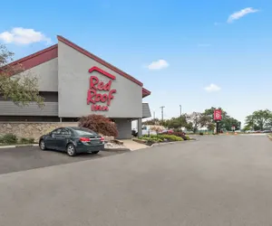 Photo 2 - Red Roof Inn Lansing East – MSU