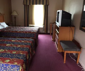 Photo 5 - Econo Lodge