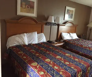 Photo 3 - Econo Lodge