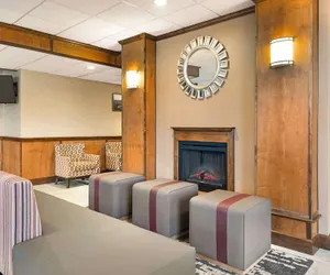 Photo 3 - Best Western Green Bay Inn Conference Center
