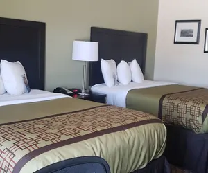 Photo 4 - Garner Hotel August West by IHG
