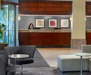 Photo 4 - Atlanta Marriott Suites Midtown