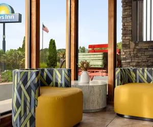 Photo 4 - Days Inn by Wyndham Cartersville