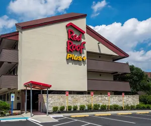 Photo 2 - Red Roof Inn PLUS+ Secaucus - Meadowlands - NYC