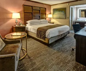 Photo 5 - DoubleTree by Hilton Hotel Decatur Riverfront