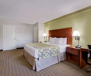Photo 4 - Baymont by Wyndham Jacksonville Orange Park
