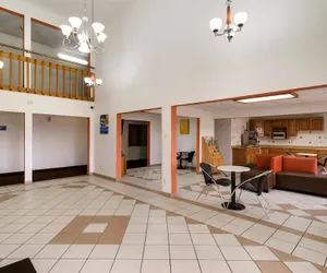 Photo 5 - Motel 6 Davenport, IA