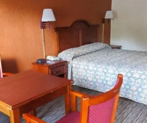 Photo 4 - Rodeway Inn