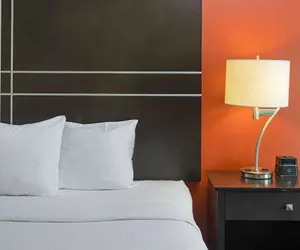 Photo 5 - Spark by Hilton Tucson Reid Park