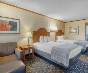 Photo 5 - SureStay by Best Western Kansas City Country Inn North