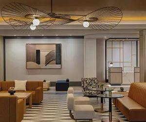 Photo 4 - Sheraton Boston, a Marriott Hotel