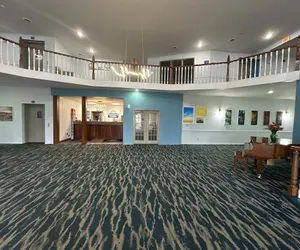 Photo 4 - Days Inn and Suites by Wyndham Sikeston