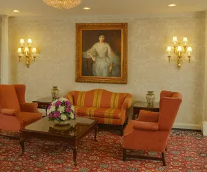 Photo 3 - Carlyle Hotel