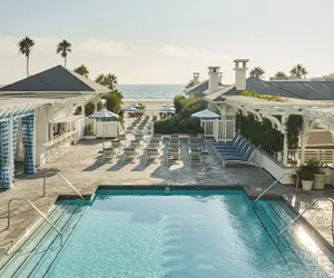 Photo 2 - Shutters on the Beach