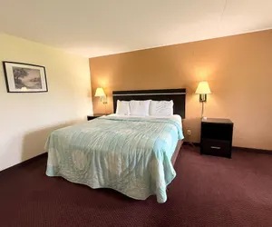 Photo 5 - Knights Inn Kirksville
