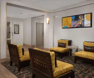 Photo 5 - Hampton Inn & Suites Phoenix/Scottsdale on Shea Boulevard