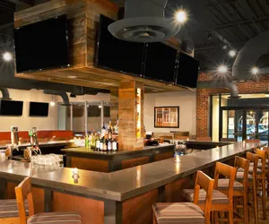 Photo 2 - Four Points By Sheraton Cleveland Airport