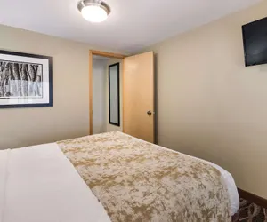 Photo 5 - Best Western Weston Inn