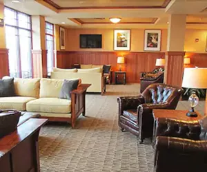 Photo 4 - Canal Park Lodge