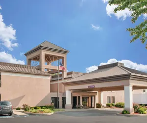 Photo 2 - Quality Inn & Suites Near Amish Country
