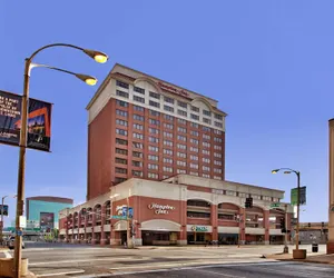 Photo 2 - Hampton Inn St. Louis-Downtown (At the Gateway Arch)