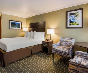 Photo 3 - Best Western Holiday Hotel