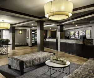 Photo 2 - Branson Hillside Hotel