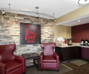 Photo 3 - Red Roof Inn Toledo - Maumee