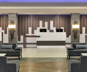 Photo 4 - Doubletree by Hilton Bloomington - Minneapolis South