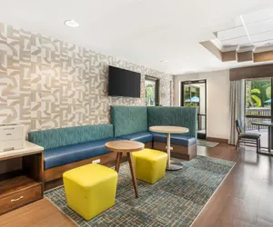 Photo 4 - Hampton Inn Fort Myers-Airport & I-75