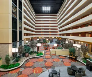 Photo 4 - University Plaza Hotel and Convention Center Springfield